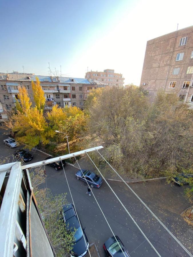 Large Cozy Apartment On Beginning Of Komitas Ave يريفان المظهر الخارجي الصورة